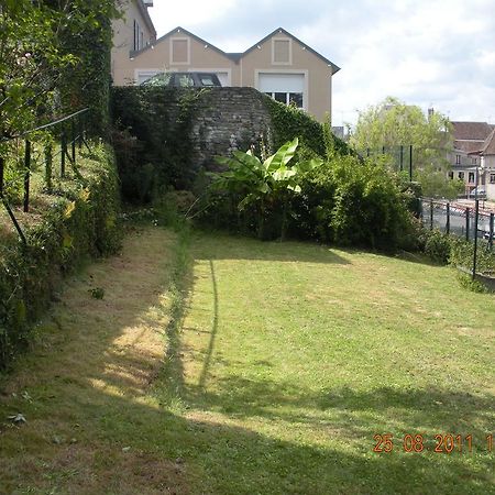 Maison Du Moulinassou Saint-Yrieix-la-Perche Exterior photo